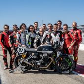Fast 100 Jahre Tradition und zahlreiche Motorsport Erfolge kann das italienische Zweiradunternehmen Moto Guzzi vorweisen. In diesen Windschatten schlüpft nun der Moto Guzzi Fast Endurance Cup.